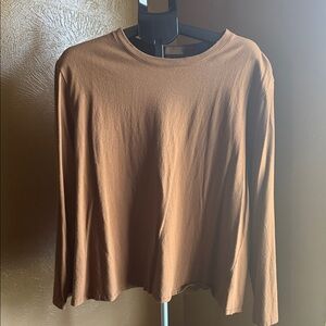 nuuds Women's Long Sleeve Top in Brown